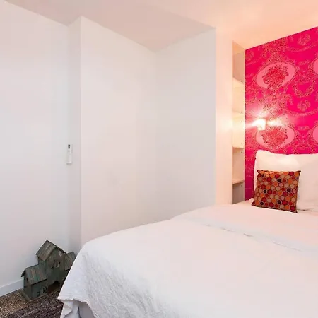 Apartment New 2 Bedrooms 300m From Palais *