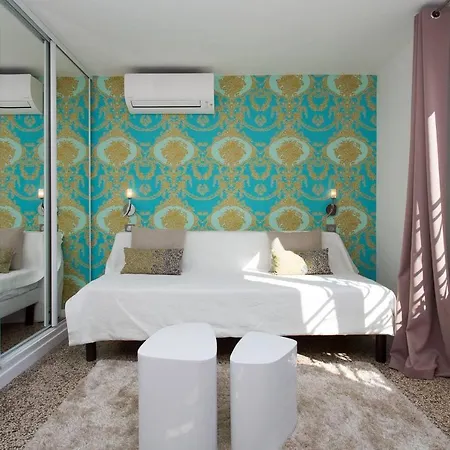 New 2 Bedrooms 300m From Palais Lägenhet