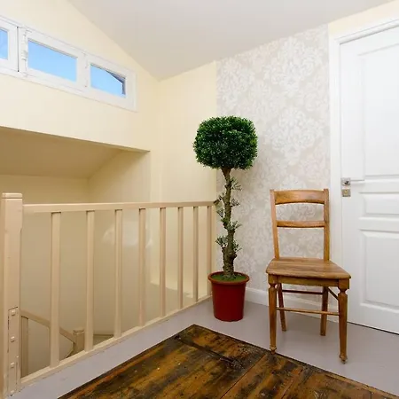 New 2 Bedrooms 300m From Palais *